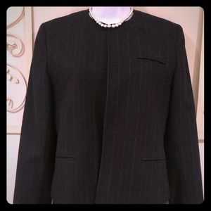 Classic Light Wool Fully Lined Larry Levine Blazer